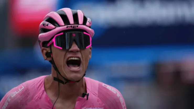 Isaac del Toro mantiene el liderato en el Giro de Italia este 30 de mayo de 2025