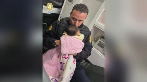 Policía de CDMX salvó a recién nacida que no podía respirar.