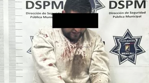 Ebrio provoca choque múltiple en Mexicali