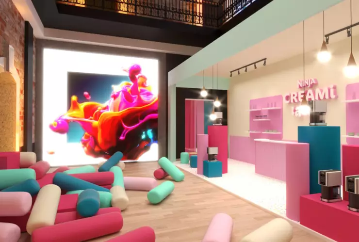 Creamilandia resalta por su colorida decoración y posibilidad de crear tu propio gusto de helado