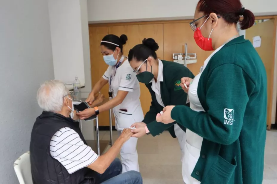 adulto mayor imss .jpg