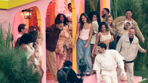 ¿Quiénes estuvieron con Bad Bunny? Todos los invitados de honor en el Super Bowl LX