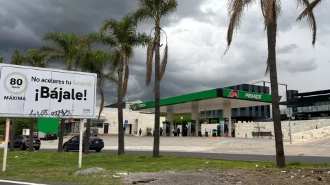 Estación de gasolina..jpg