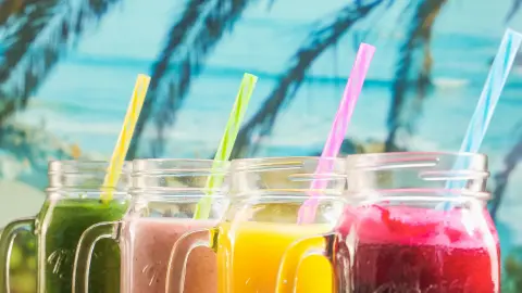 Los jugos que tienen propiedades para desinflamar el rostro