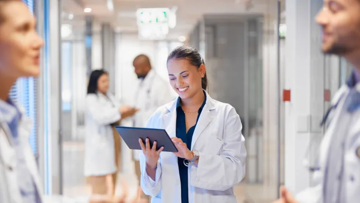 Los pasos a seguir para un médico latino en Estados Unidos para trabajar.jpg