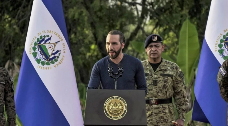 Nayib Bukele promete que pagarán caro por el asesinato de un policía; convocó a 5 mil militares