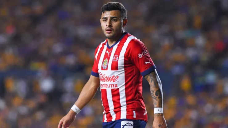 ¡De vuelta! Alexis Vega se hizo presente en el marcador de Chivas