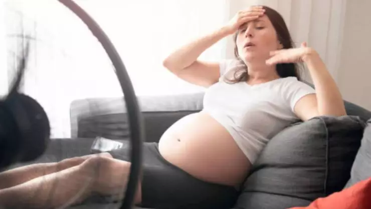 ¡Alerta mujeres embarazadas! Ola de calor en México es un riesgo en su salud y en la del bebé