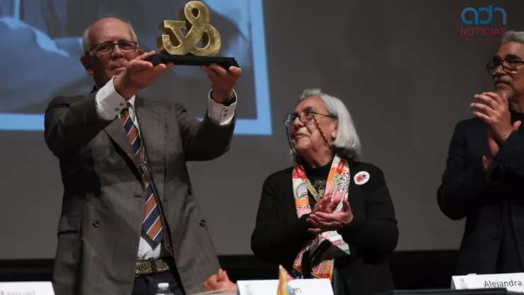 Rinden homenaje a Juan Pascoe, impresor y jaranero