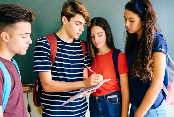 Examen para admisión en universidad