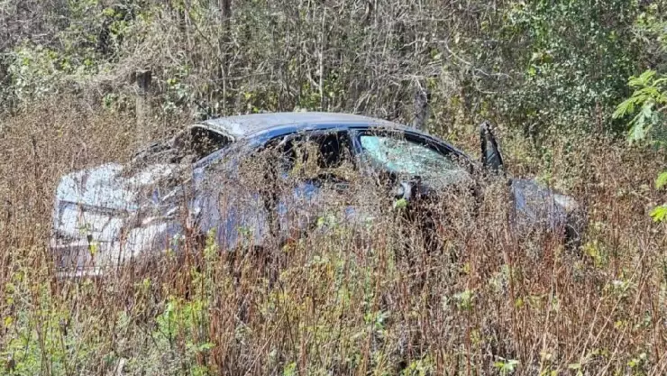 Reportan VOLCADURA en la Mérida-Tetiz, hay personas lesionadas