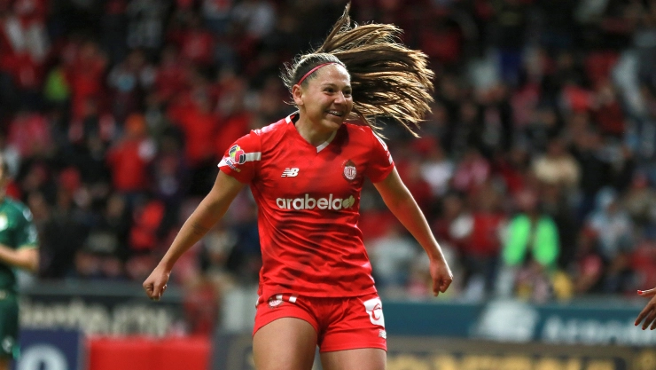 Ivanna Estrada festeja gol con Toluca, Clausura 2024.jpeg