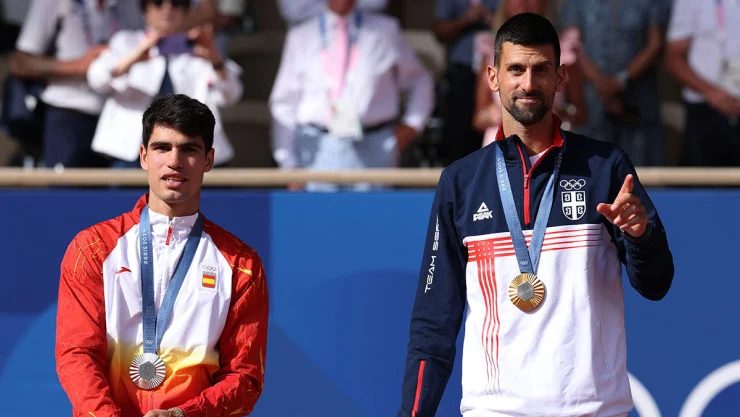 Carlos Alcaraz y Novak Djokovic