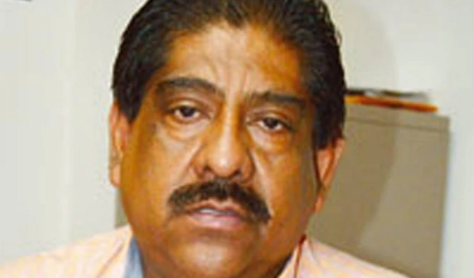 El primer regidor del municipio de Cuatro Ciénegas, Ponciano Ramos Ramírez, fue encontrado muerto este jueves dentro de una camioneta