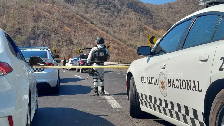 Comando ataca patrulla de policías de Colima