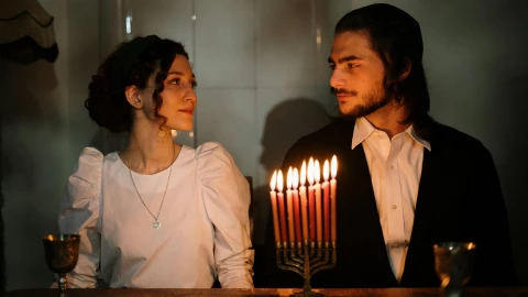 POLOS OPUESTOS_PEXELS_COTTON BRO STUDIO