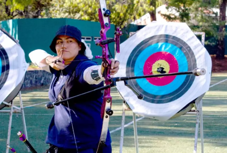 Conade le reduce la beca a Alejandra Valencia tras medalla en París 2024