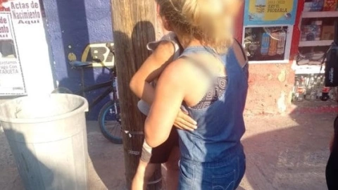 niño en las maquinitas