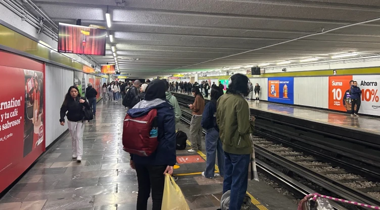 ¿Qué pasa en el Metro CDMX hoy 9 de octubre 2026? Avance de Renés y cierre de estaciones en vivo
