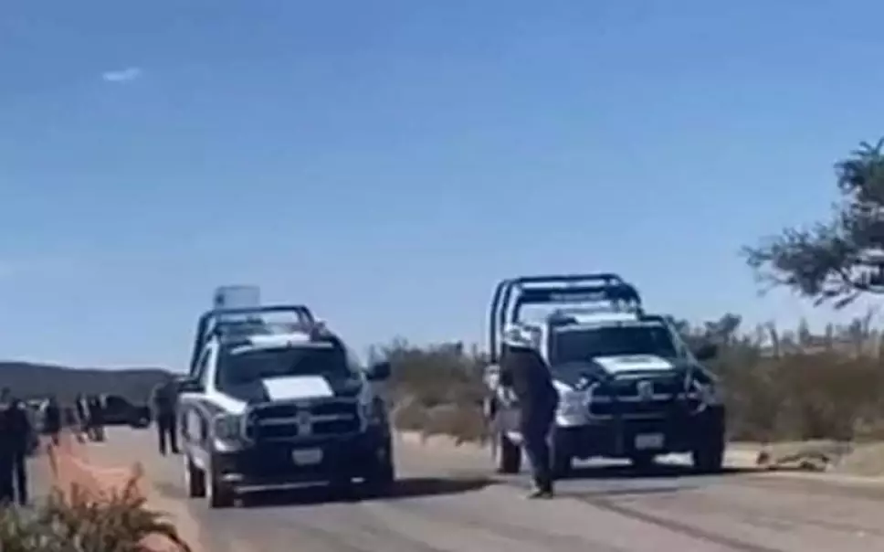 policías-zacatecas-arrancones-patrullas.jpg