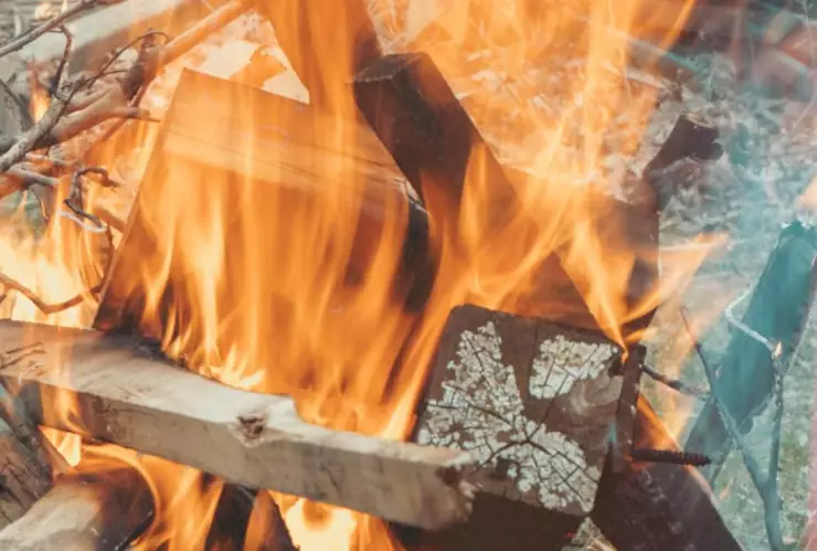 sufren quemaduras encendiendo fogata