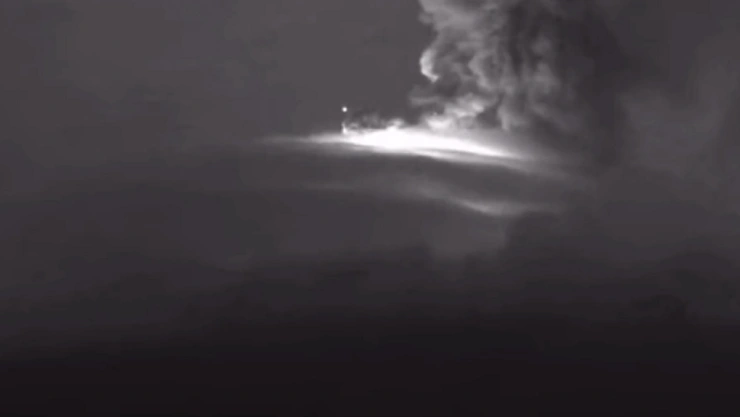 Volcán Popocatépetl registra intensa erupción este 19 de mayo