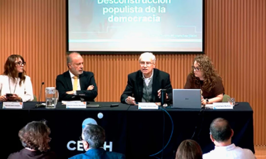UNAM populistas 4.png