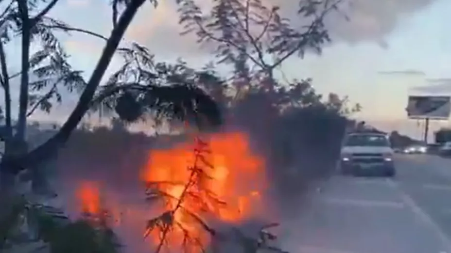 Incendio en Periférico Ecológico de Puebla hoy 27 de noviembre de 2025