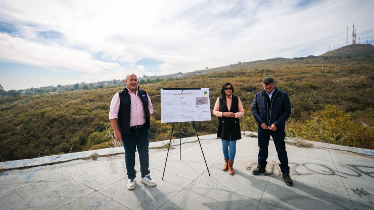 Enrique Alfaro anuncia construcción Centro Universitario de Tlaquepaque en Cerro del Cuatro