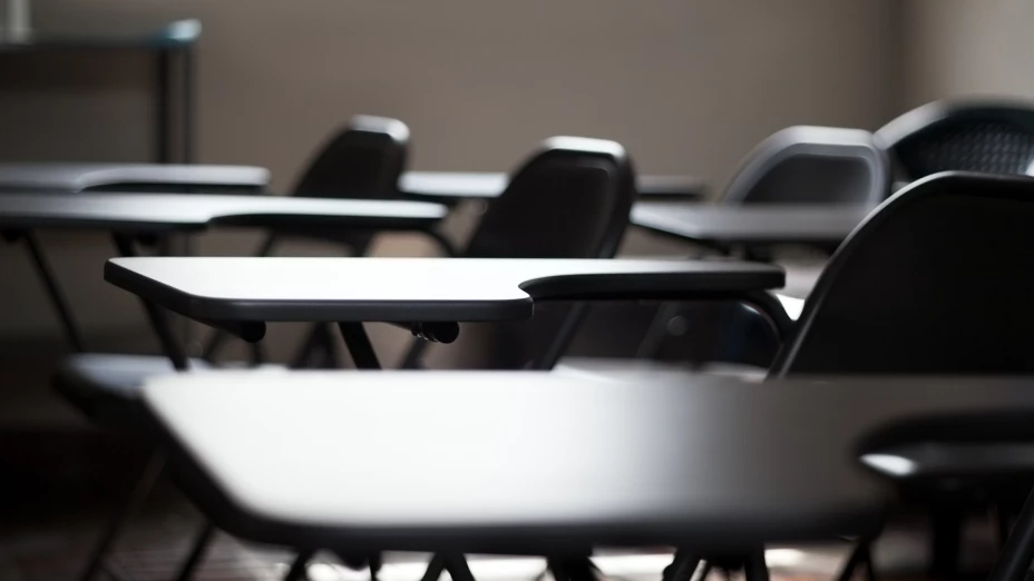 Clases el 20 de noviembre.