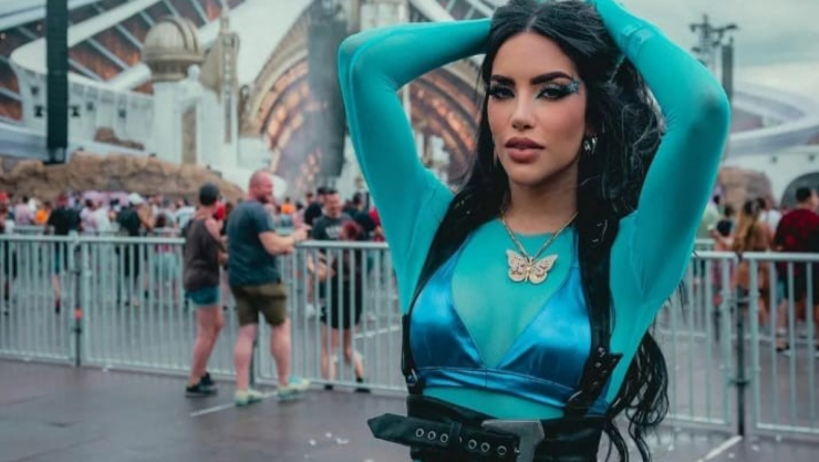 Kimberly Loaiza Tomorrowland