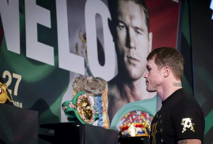 Canelo Álvarez vs avni Yildirim en vivo por TV Azteca Deportes