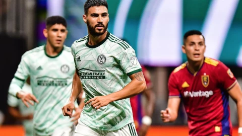 Juan Sánchez Purata con el Atlanta United.jpg