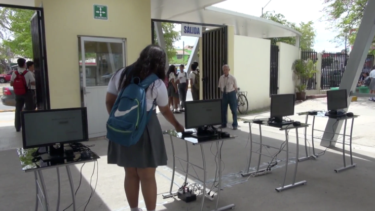 Vigilancia estudiantil con app
