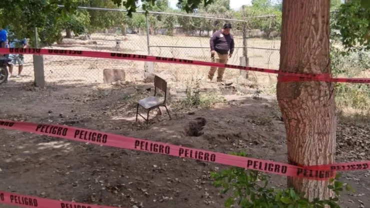 Seis niños heridos tras caer en una fosa séptica en Guasave, Sinaloa