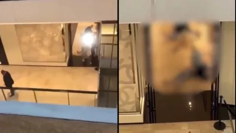 VIDEO: ¡IMÁGENES FUERTES! Hombre acuchilla a varias personas en centro comercial; 6 murieron
