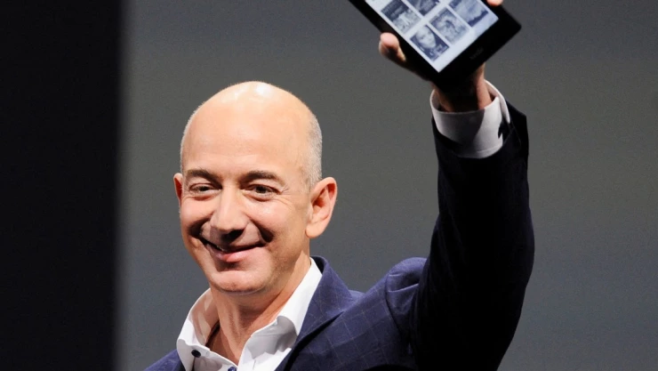 jeff bezos cuanto gana