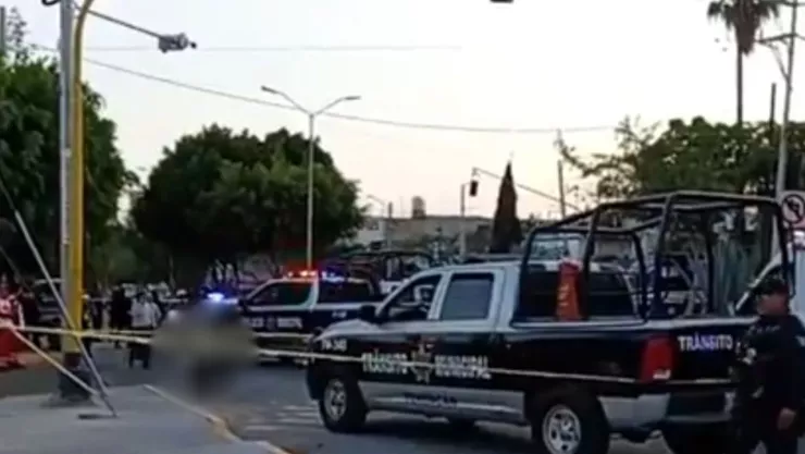 Fuerte choque dejó a un menor sin vida en Tehuacán; ignoró el semáforo