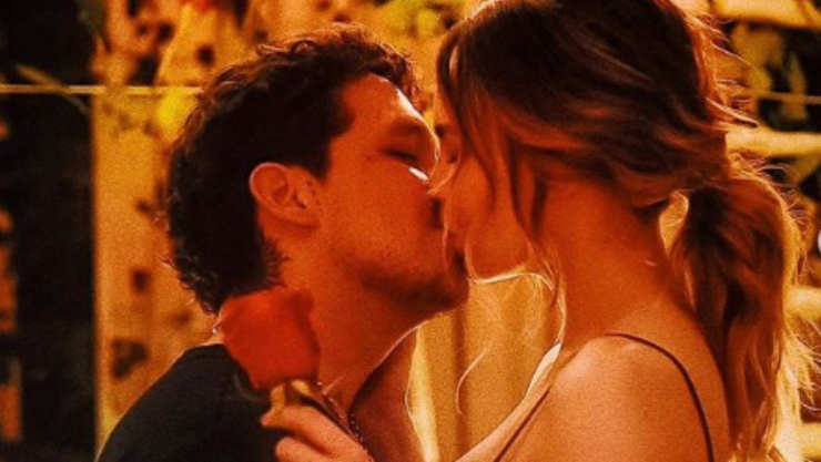 Cristian Nodal le pide matrimonio a Belinda en Barcelona