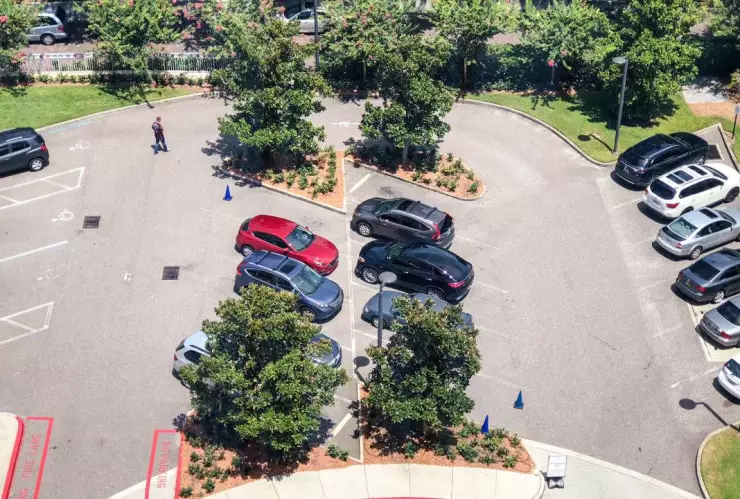 uso indebido de los cajones de estacionamiento UACH