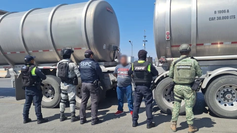 Golpe-al-robo-de-hidrocarburos-asegura-Secretaria-de-Seguridad-y-Paz-mas-de-178-mil-litros-en-operativos-coordinados-6.jpeg