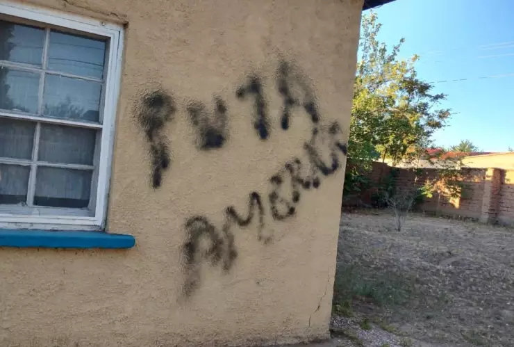 Vandalizan casa e inmuebles de la diputada de Morena