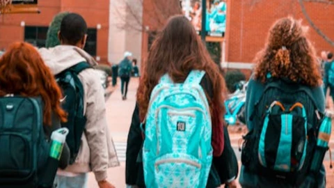 beca-rita-cetina-cuánto-es-pago-en-junio-2025-y-quiénes-reciben-700-pesos-más