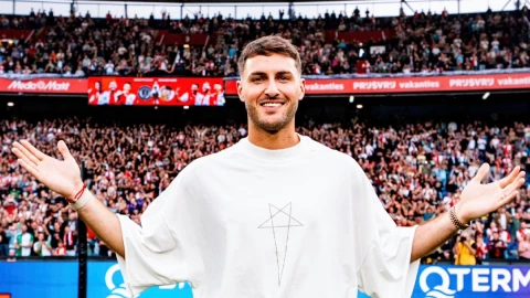 Santiago Gimenez se quedará en el AC Milan