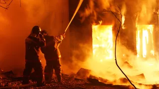 Bomberos atendieron el siniestro registrado en un inmueble abandonado en Veracruz