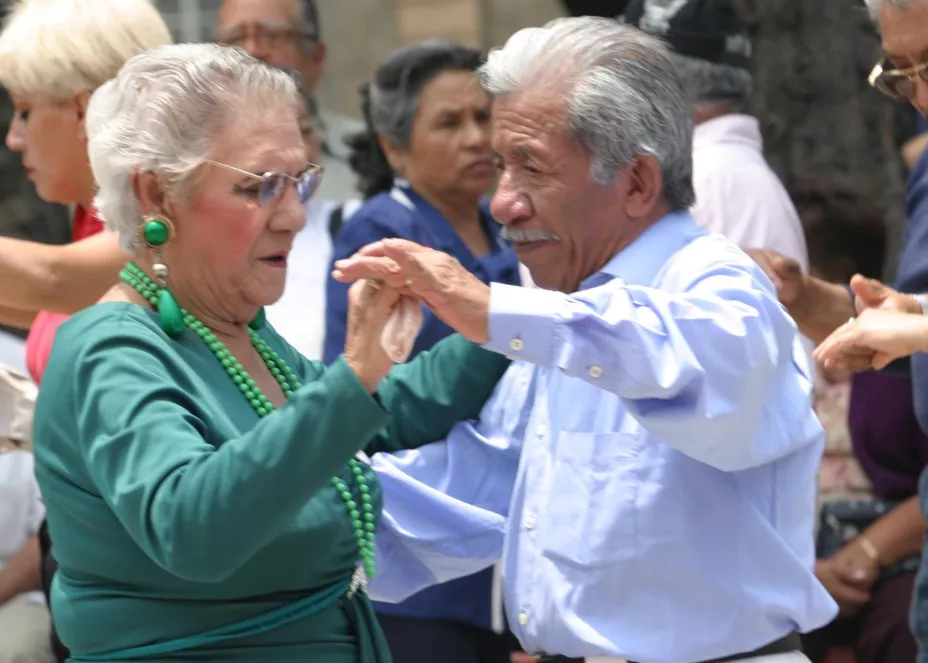 Adultos mayores cuartoscuro.jpeg