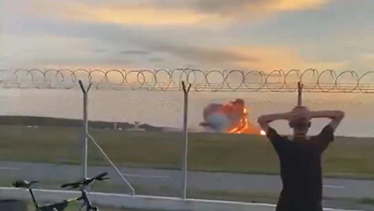 Accidente de un F16 en Polonia.jpg