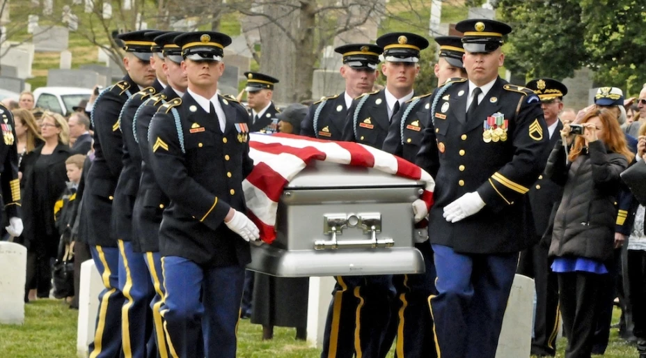 Terrorismo en bases militares