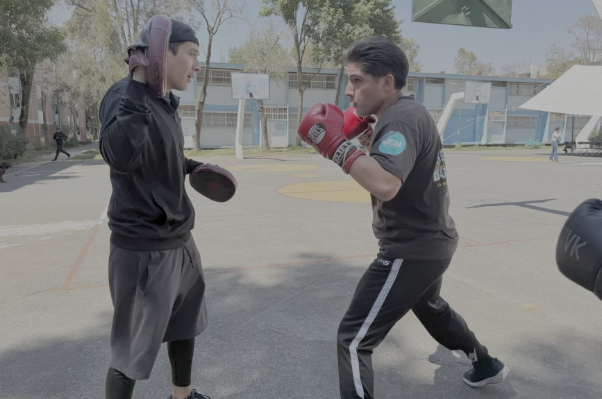 Sin excusas puro entreno.png