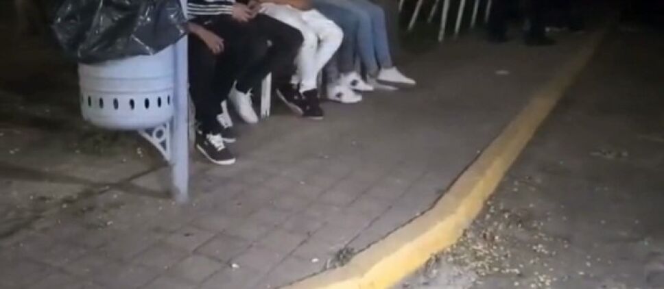 Detienen a jóvenes por grabar reto de TikTok en panteón de Guadalajara